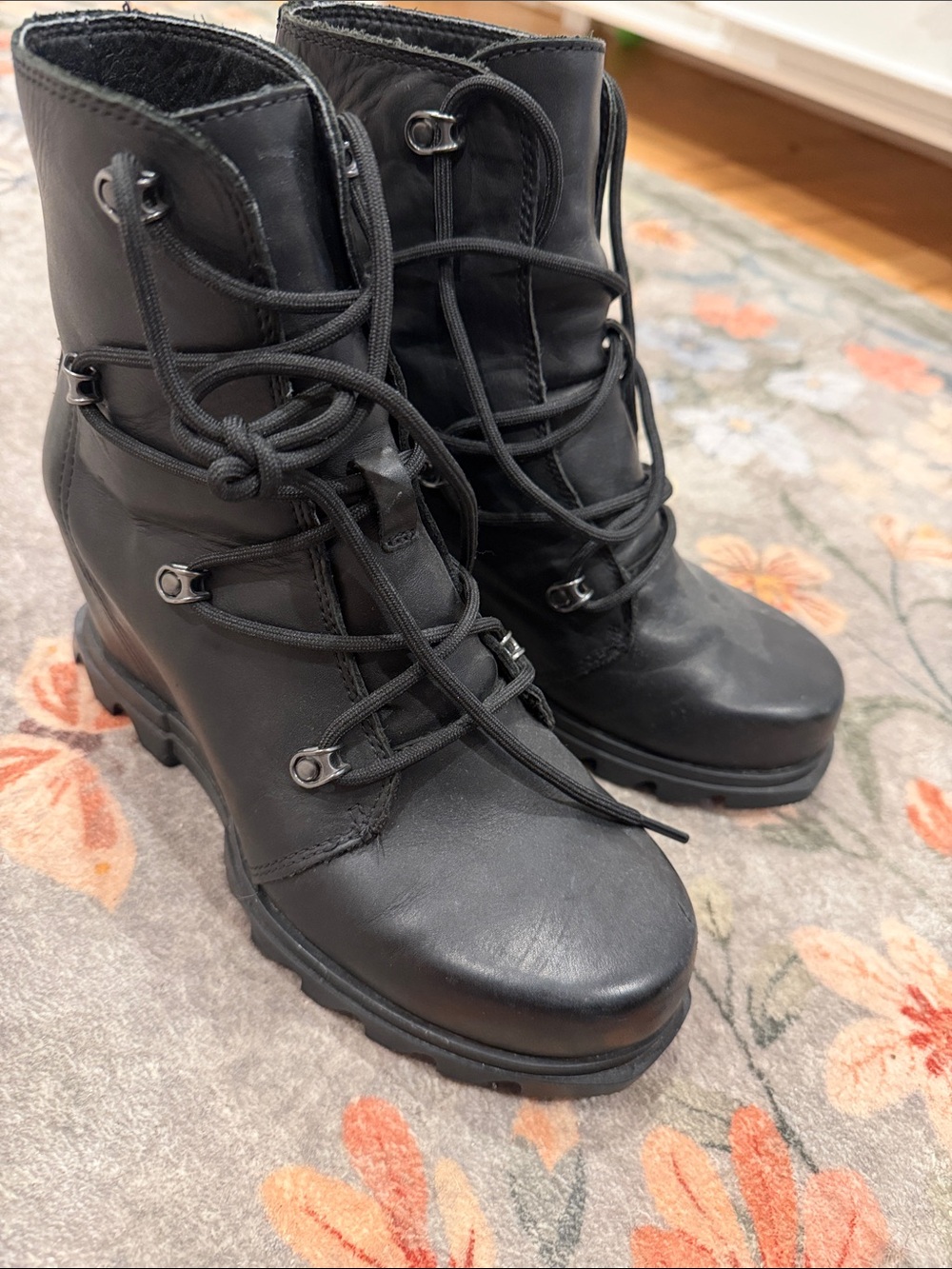 SOREL Joan of arctic lace up black leather wedges